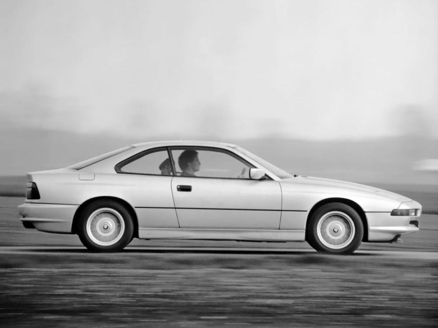  BMW 850i 1989 года  (фото 4 из 27)